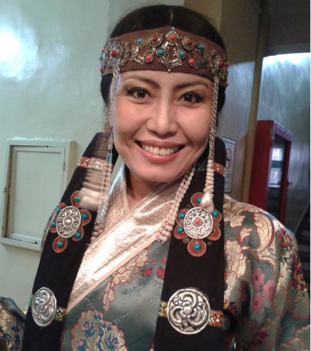 СТА Ц.Баясгалан: Би олонд танигдахын тулд таарсан болгонд тоглож, реклам бүрийг алгасдаггүй жүжигчин биш